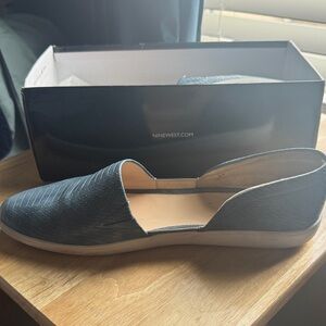 Nine West womens Textured Navy Slip-On Loafers